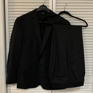 JoS A Bank Men Suit 44Short Grey